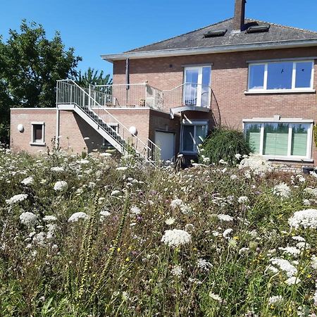 De Notelaar Kortessem Buitenkant foto